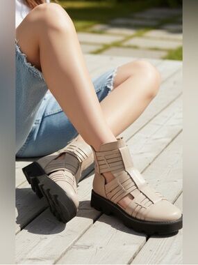 NWOT Free People Women's Hydra Huarache Lugged Boots in Sand size 38/8.5